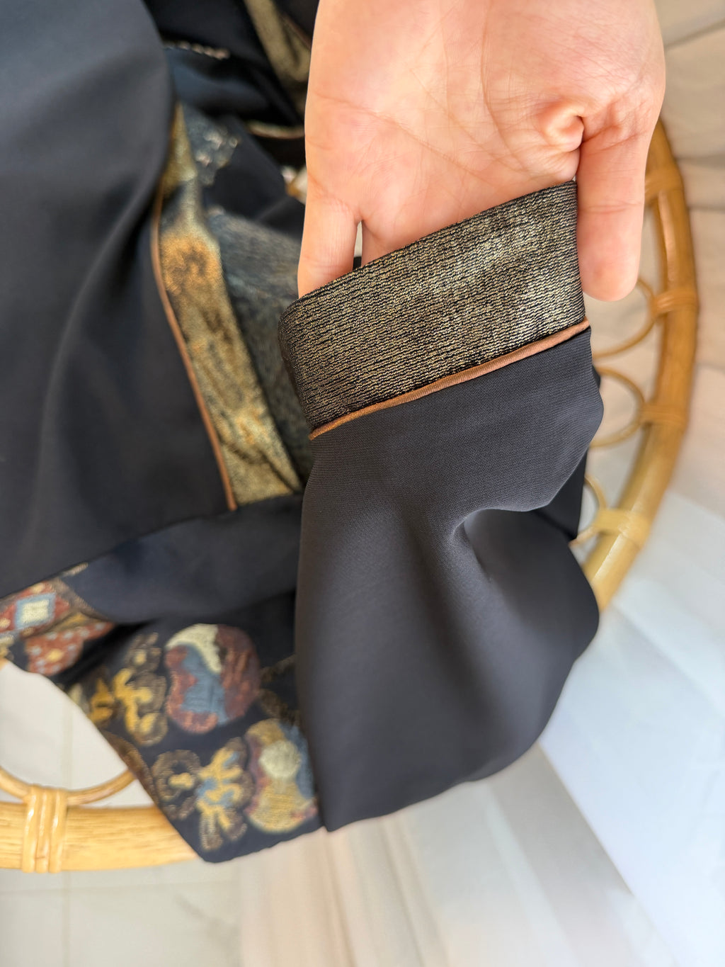 Abaya dos broderie jacquard