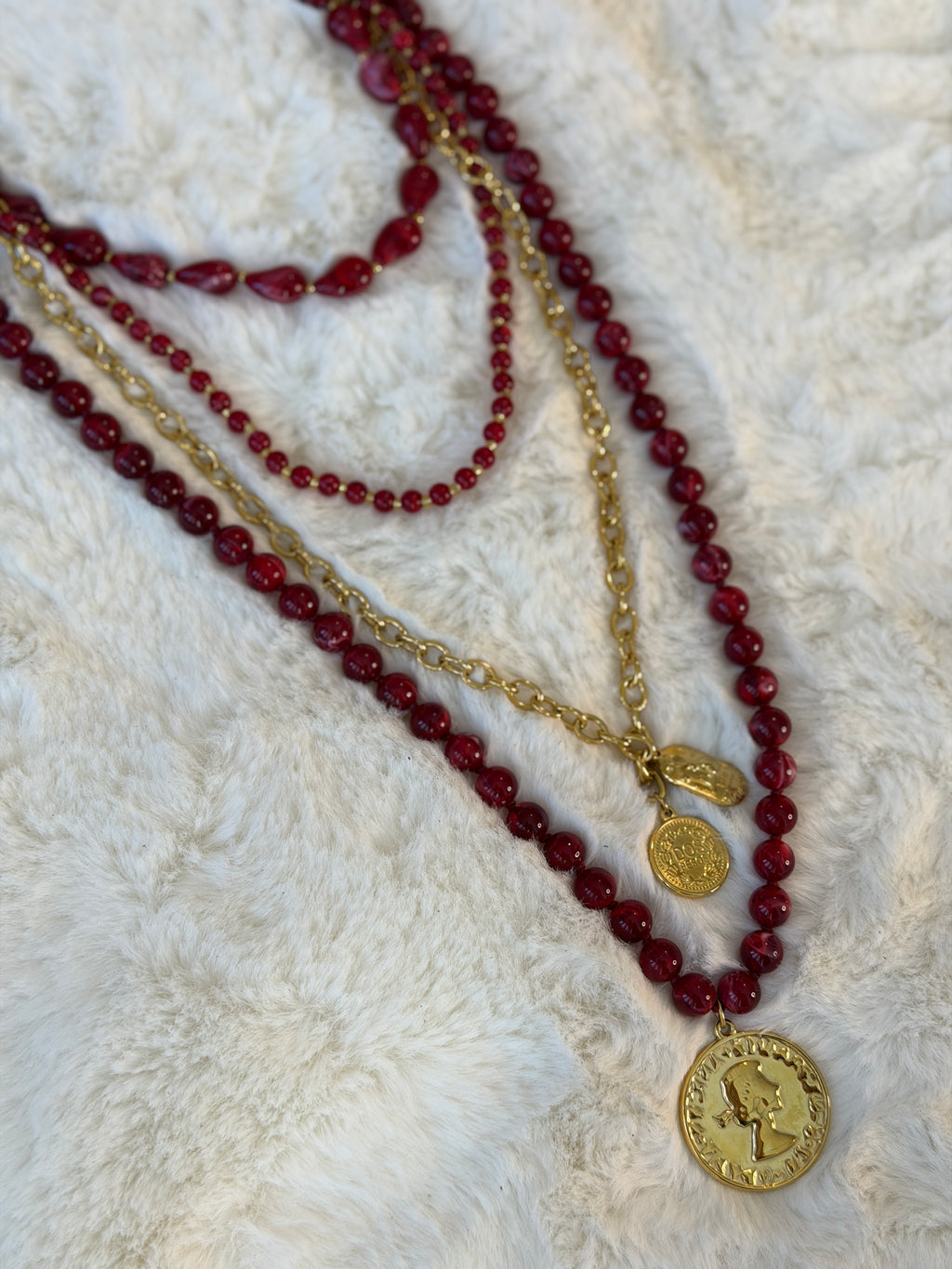 Collier corail médaillon