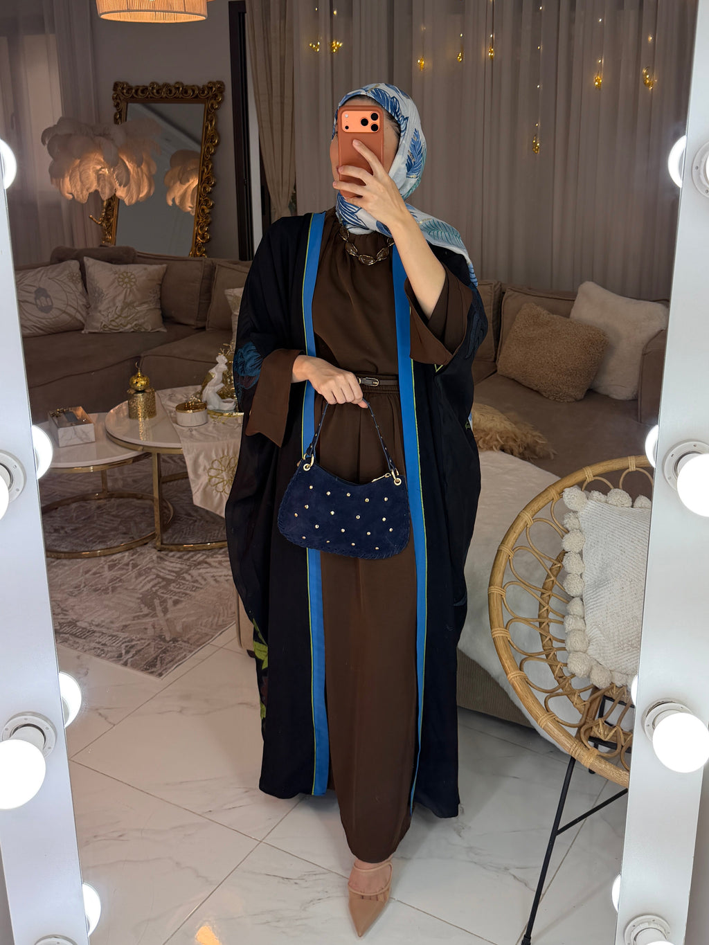 Abaya dos broderie florale