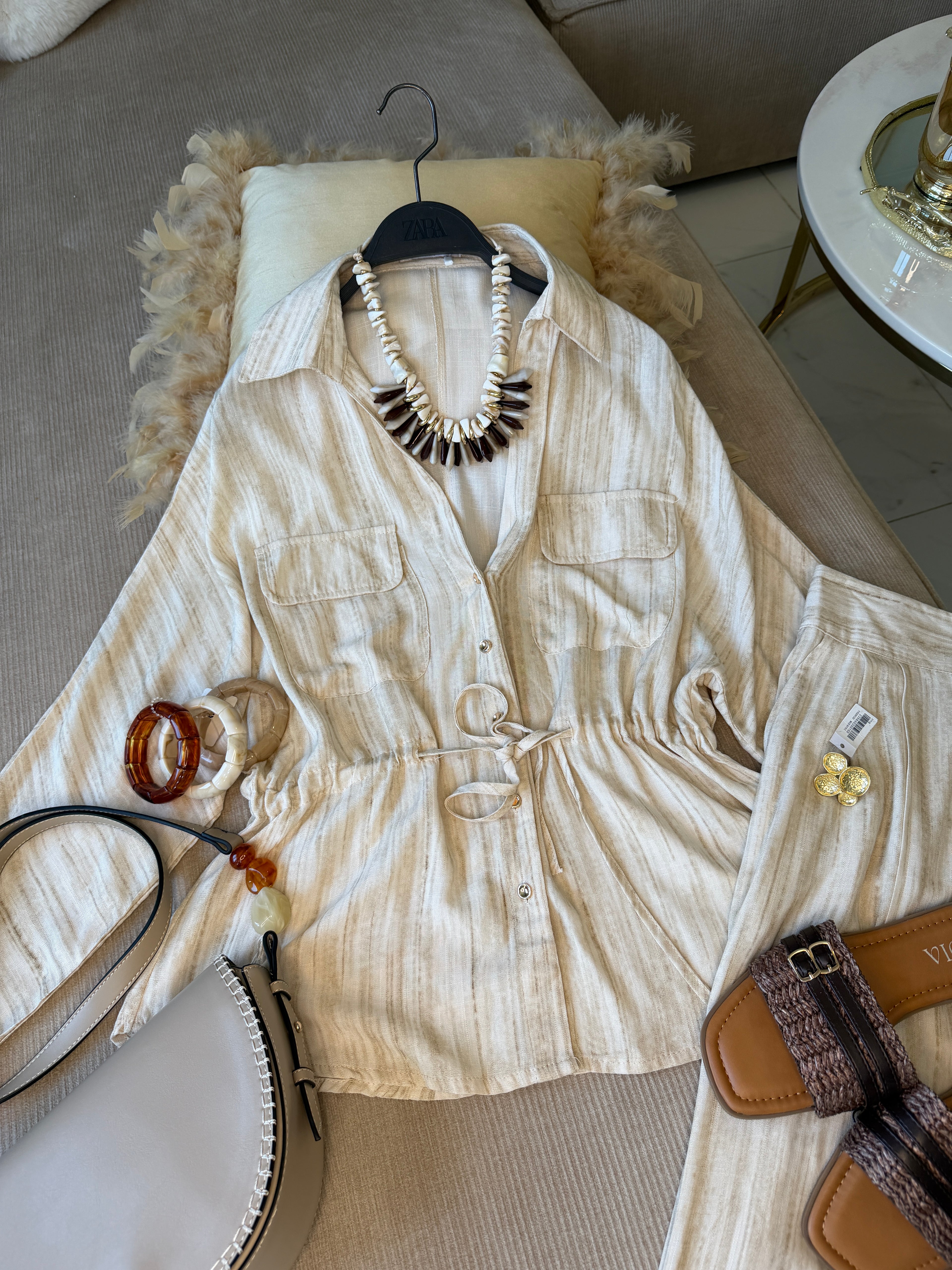 Ensemble chemise et pantalon en tissu rayonne