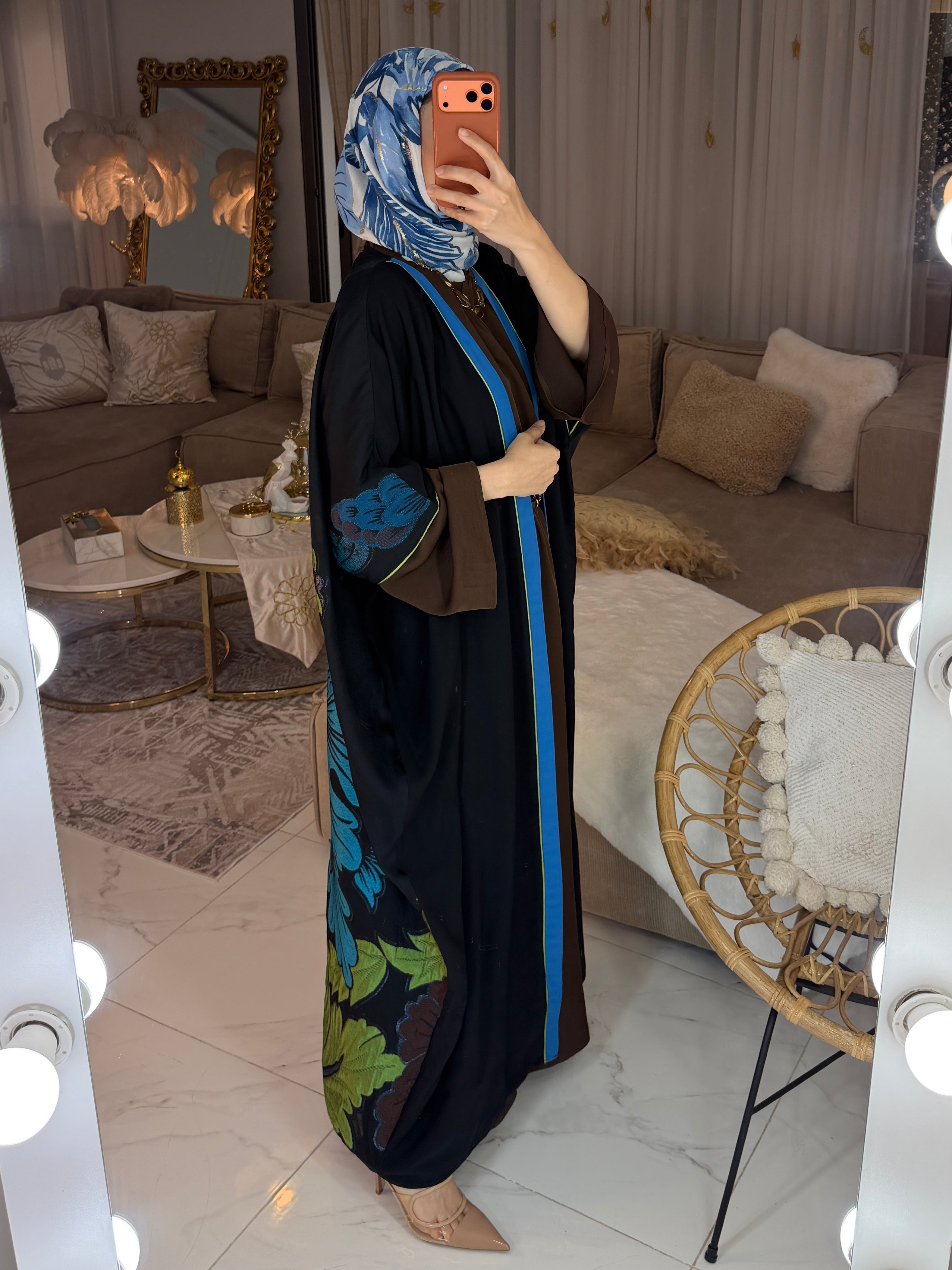 Abaya dos broderie florale