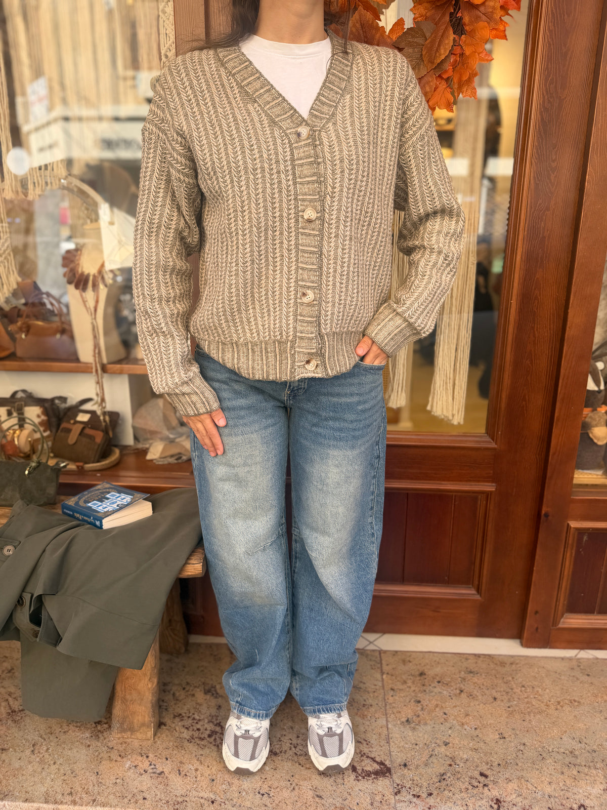 Cardigan en laine boutonné