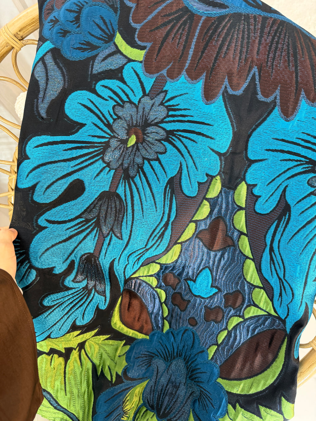 Abaya dos broderie florale