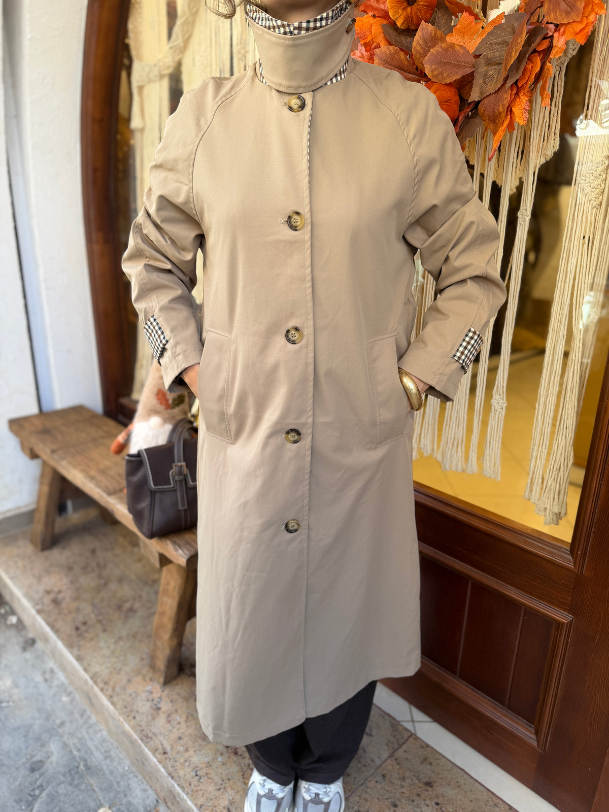 Trench-coat long col montant à carreaux