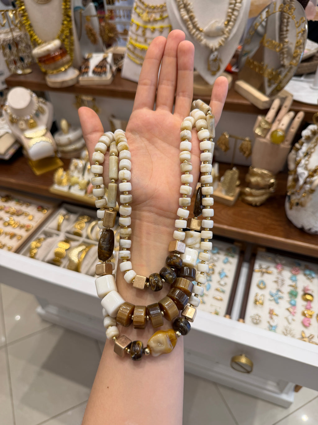 Collier Multi-Rangs Perles et Pierre Naturelle
