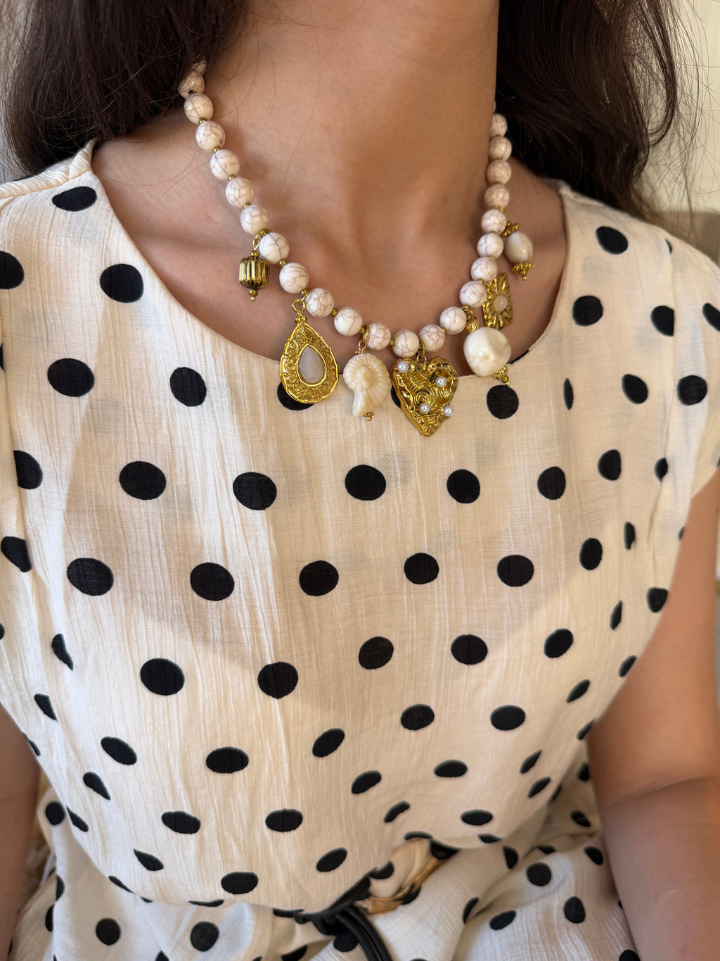 Collier Charms Ecru