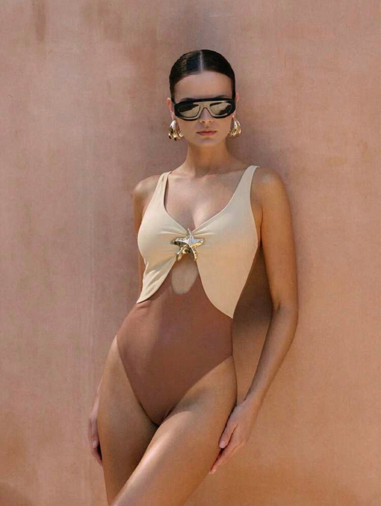 Maillot de bain bicolore une pièce avec paréo