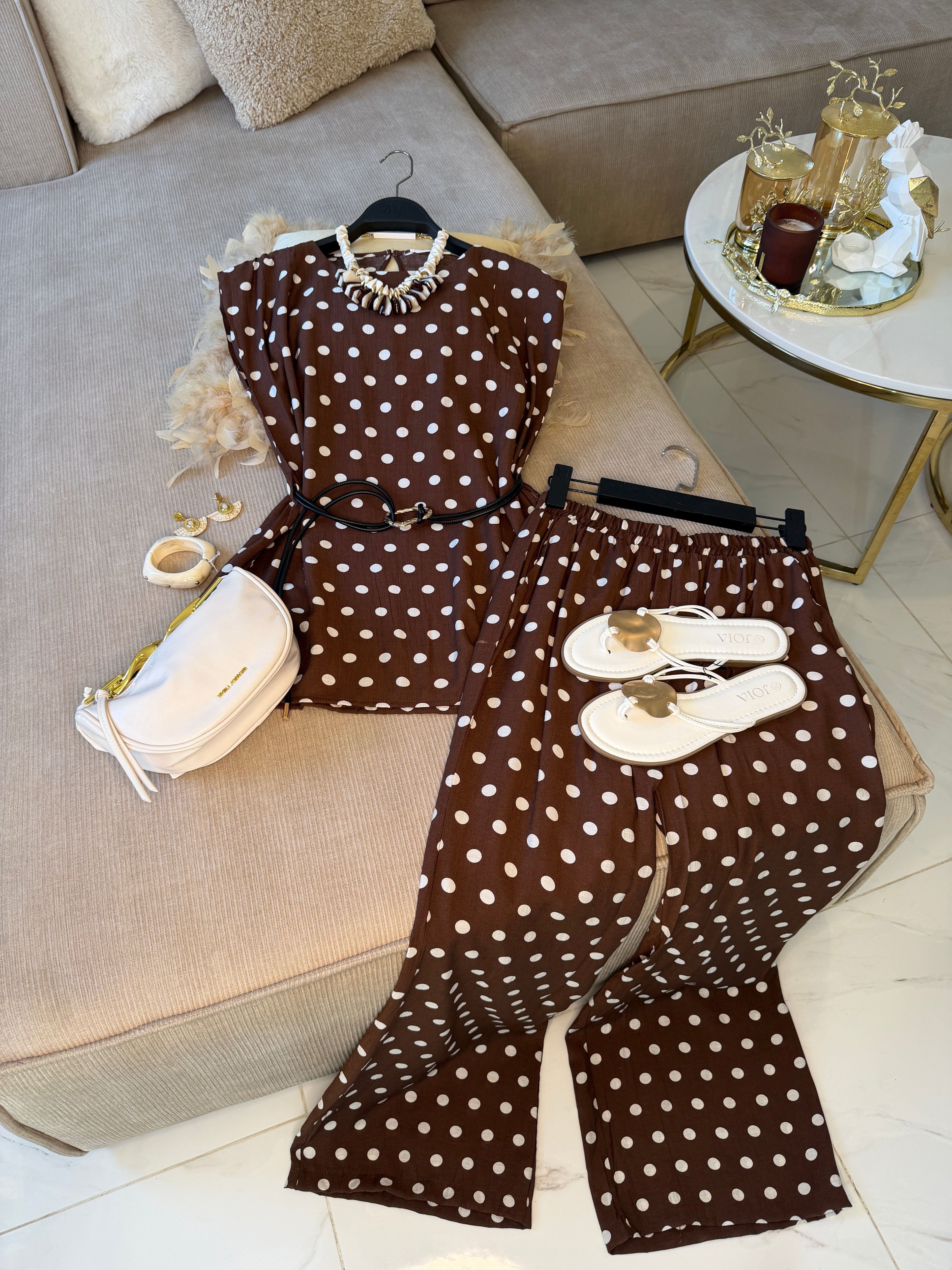 Ensemble Polka avec pantalon et ceinture