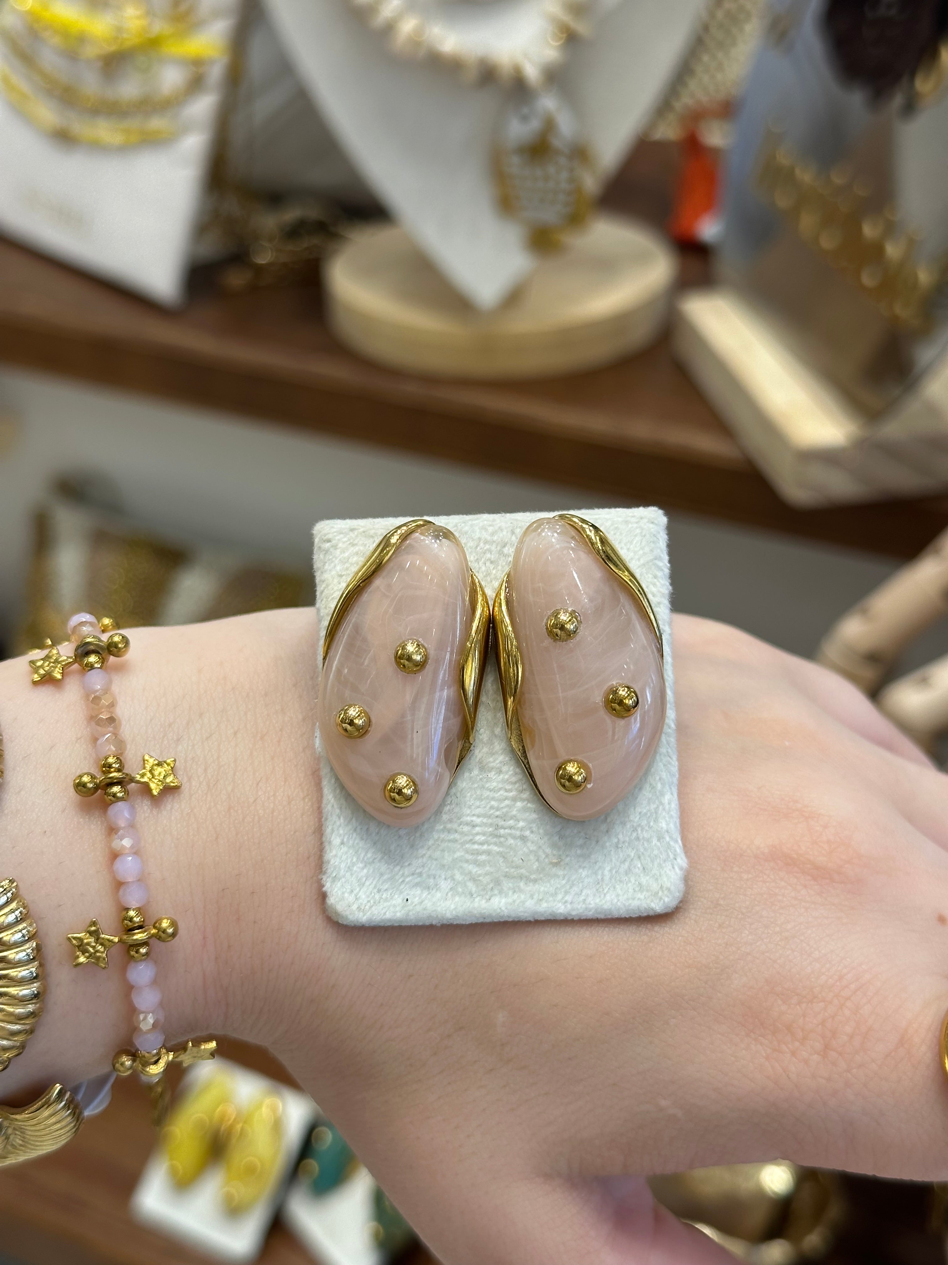 Boucles d’oreilles Ovale Résine Rose