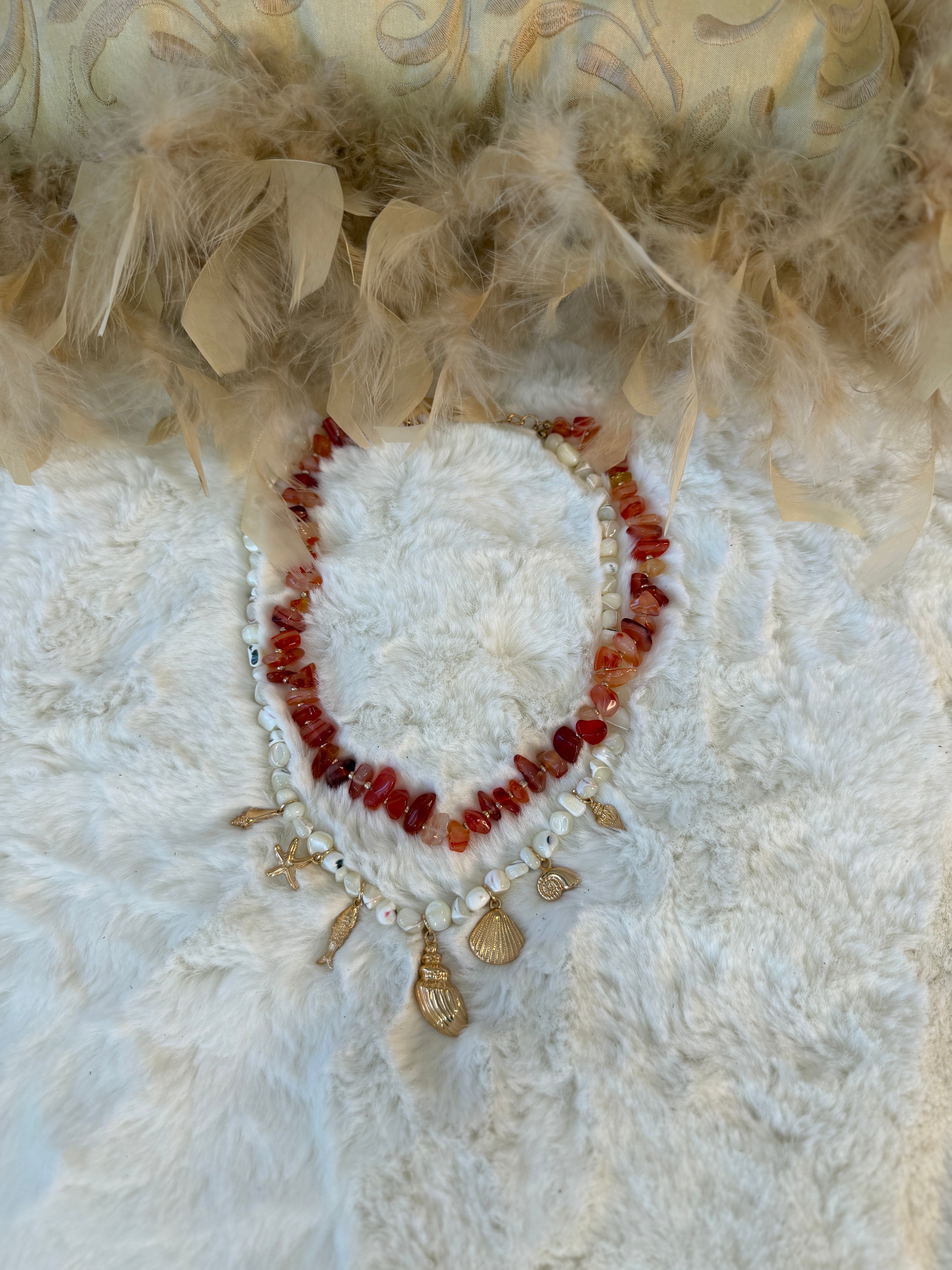 Collier corail charms coquillages