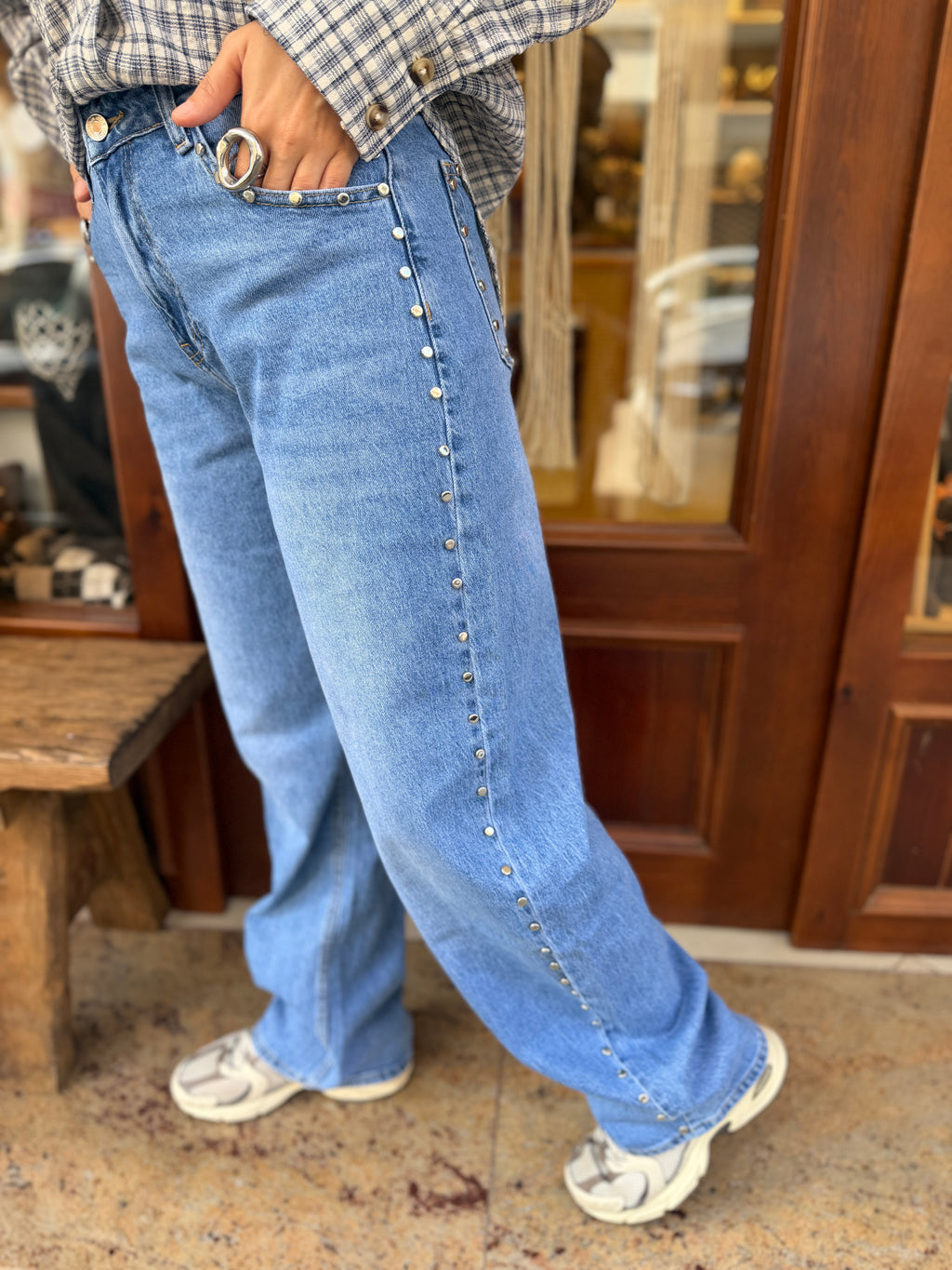 Jeans coupe ballon à clous