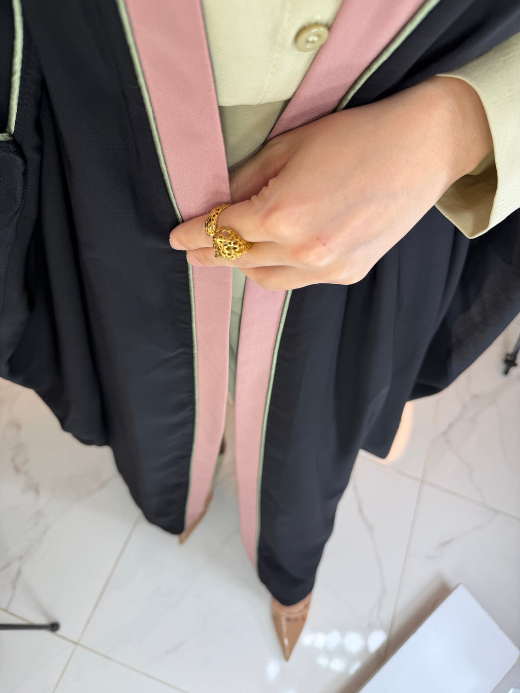 Abaya dos broderie florale