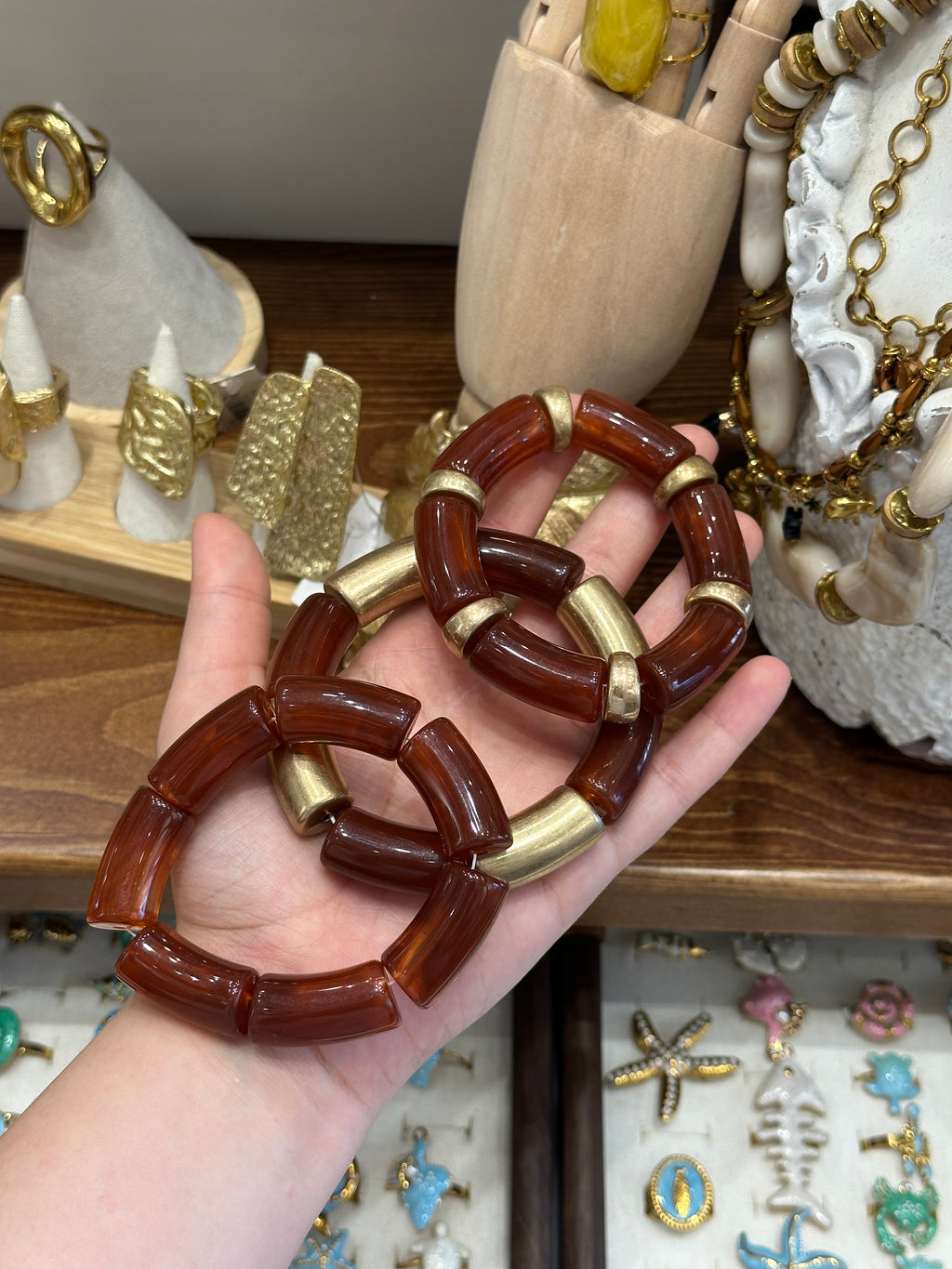 Pack de Trois Bracelets en Résine Ambre et Bamboo Doré