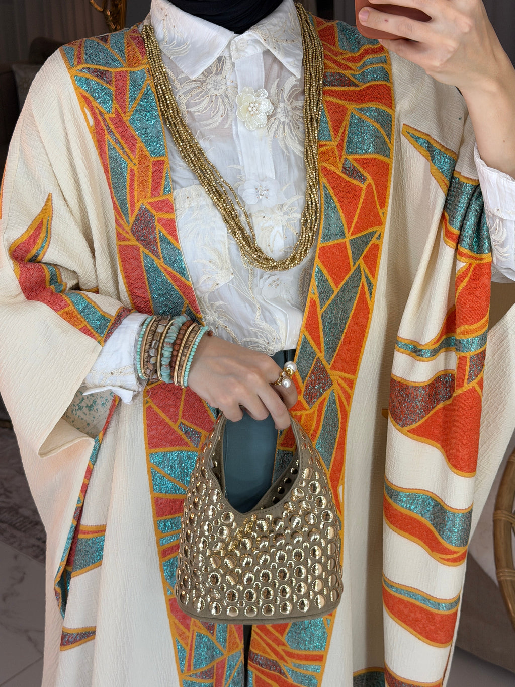 Abaya broderie asymétrique