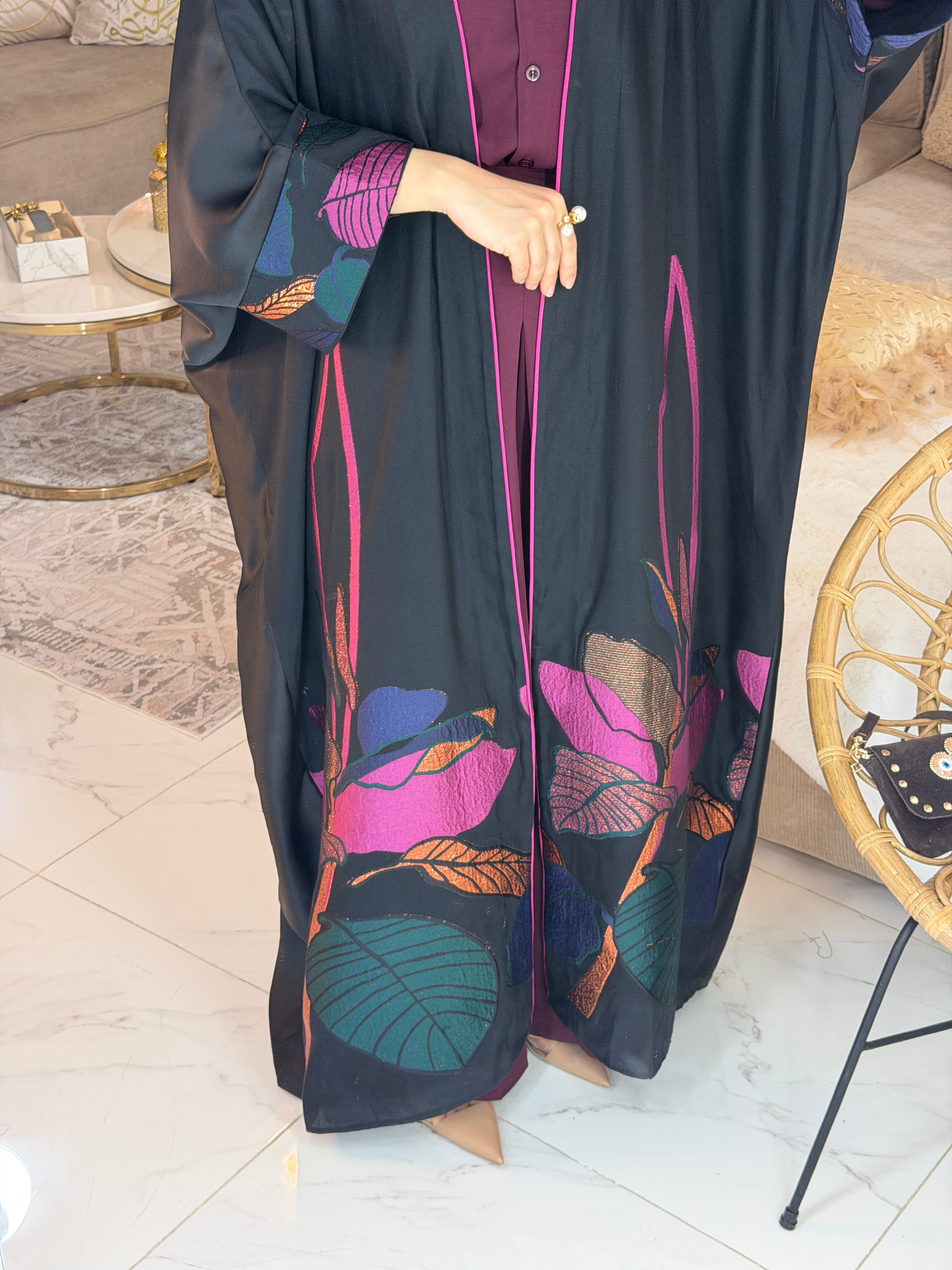 Abaya prune broderie