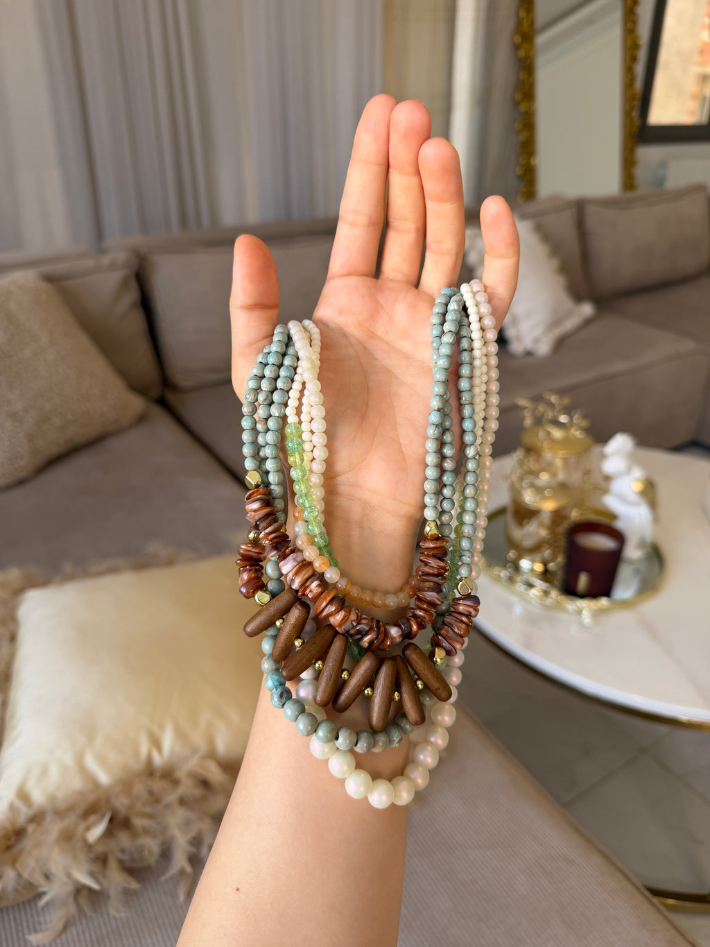Collier en bois et acrylique multi chaîne