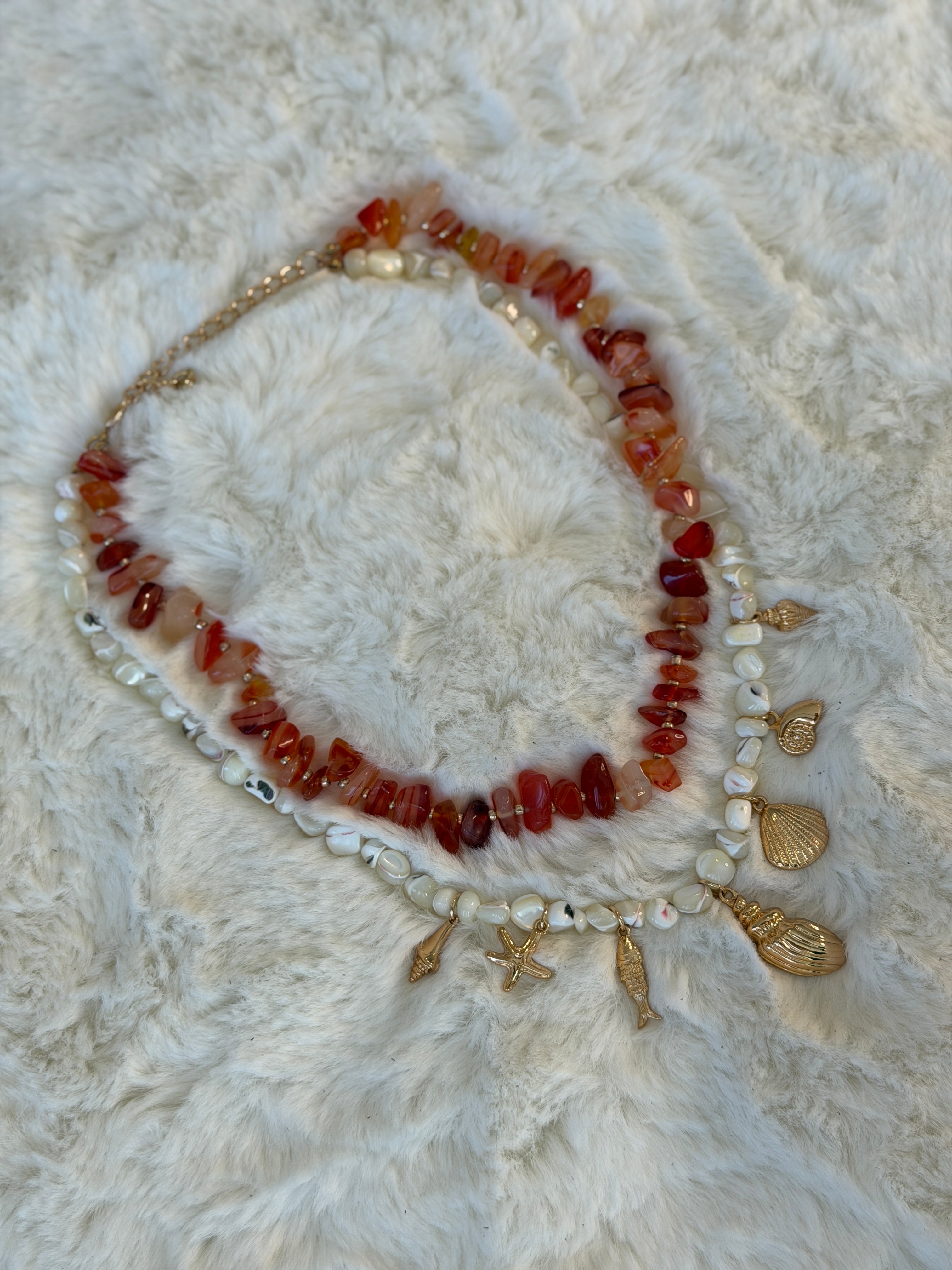 Collier corail charms coquillages