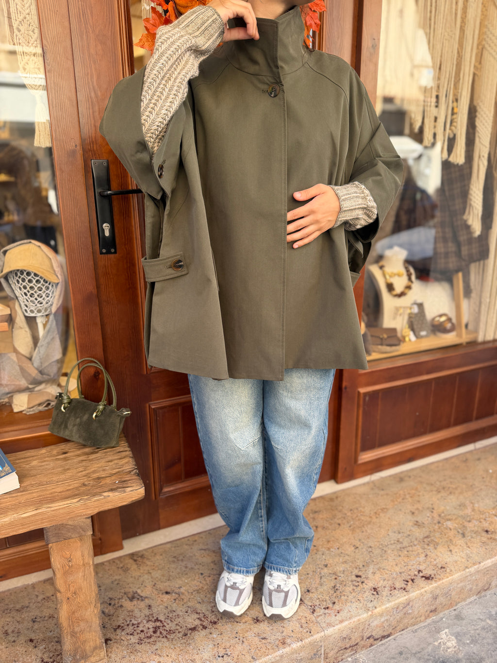 Trench-coat cape mi long boutonné