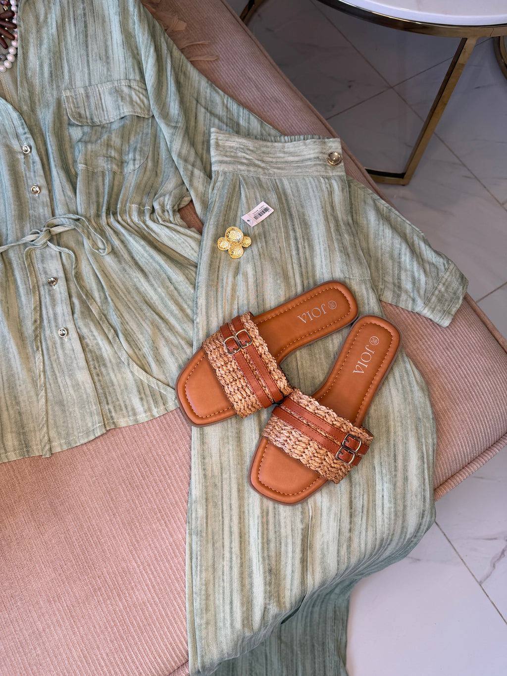 Ensemble chemise et pantalon en tissu rayonne