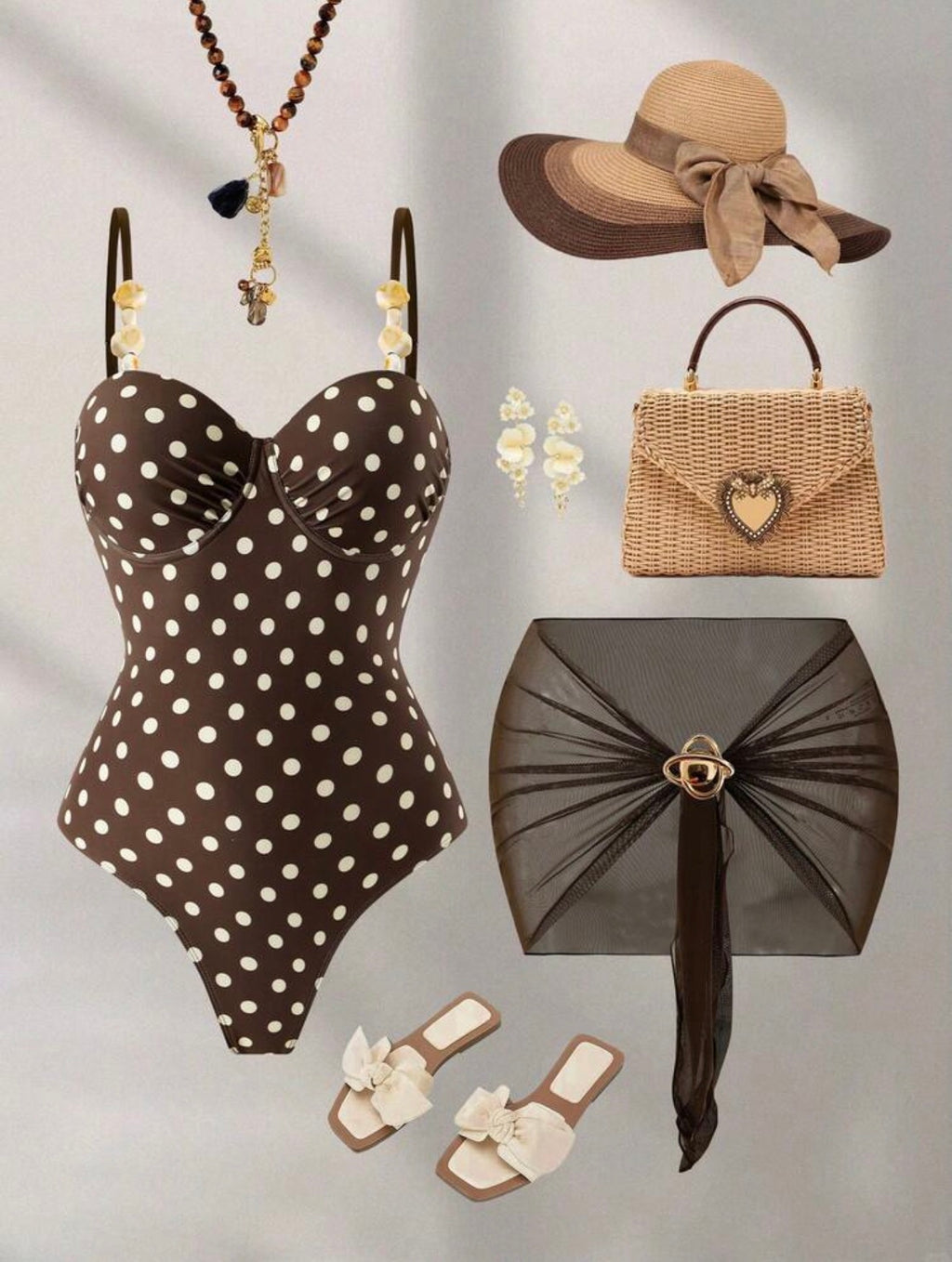 Maillot de bain polka dots une pièce avec paréo