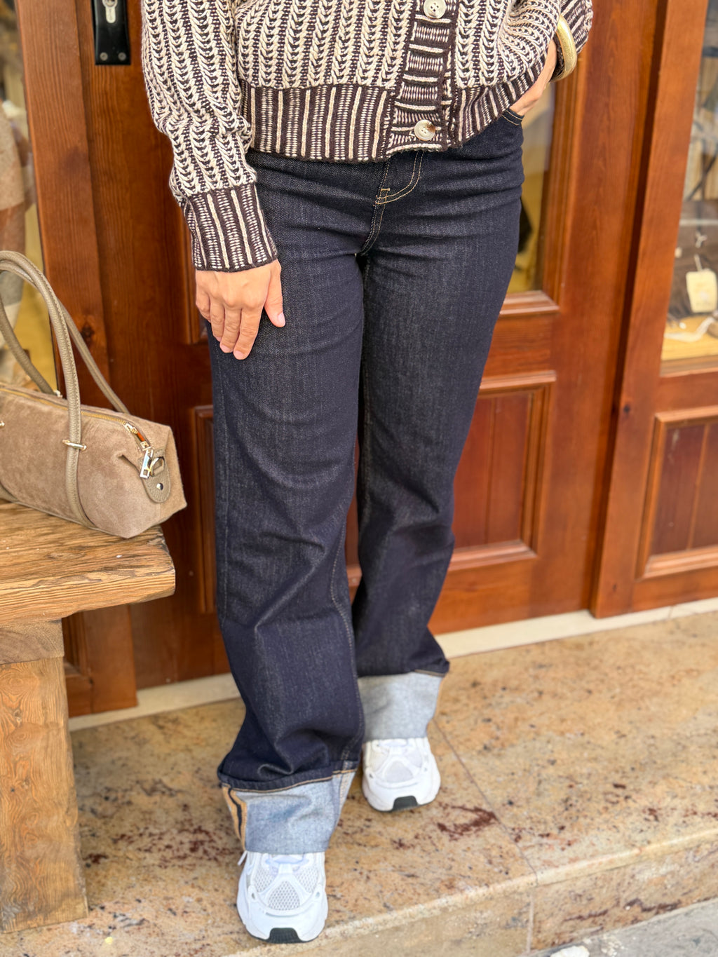 Jean straight taille haute à revers