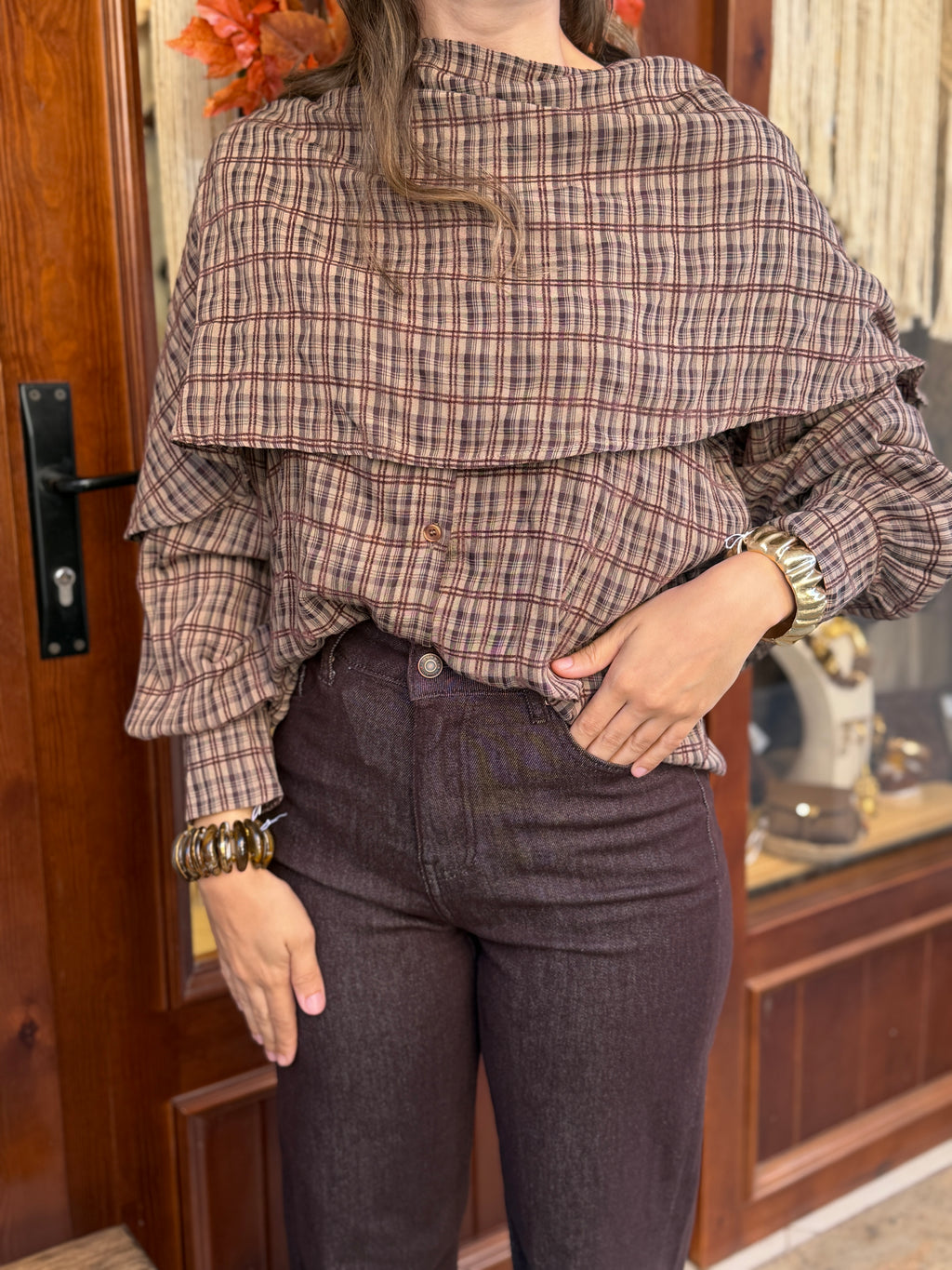 Blouse à carreaux avec cape intégrée