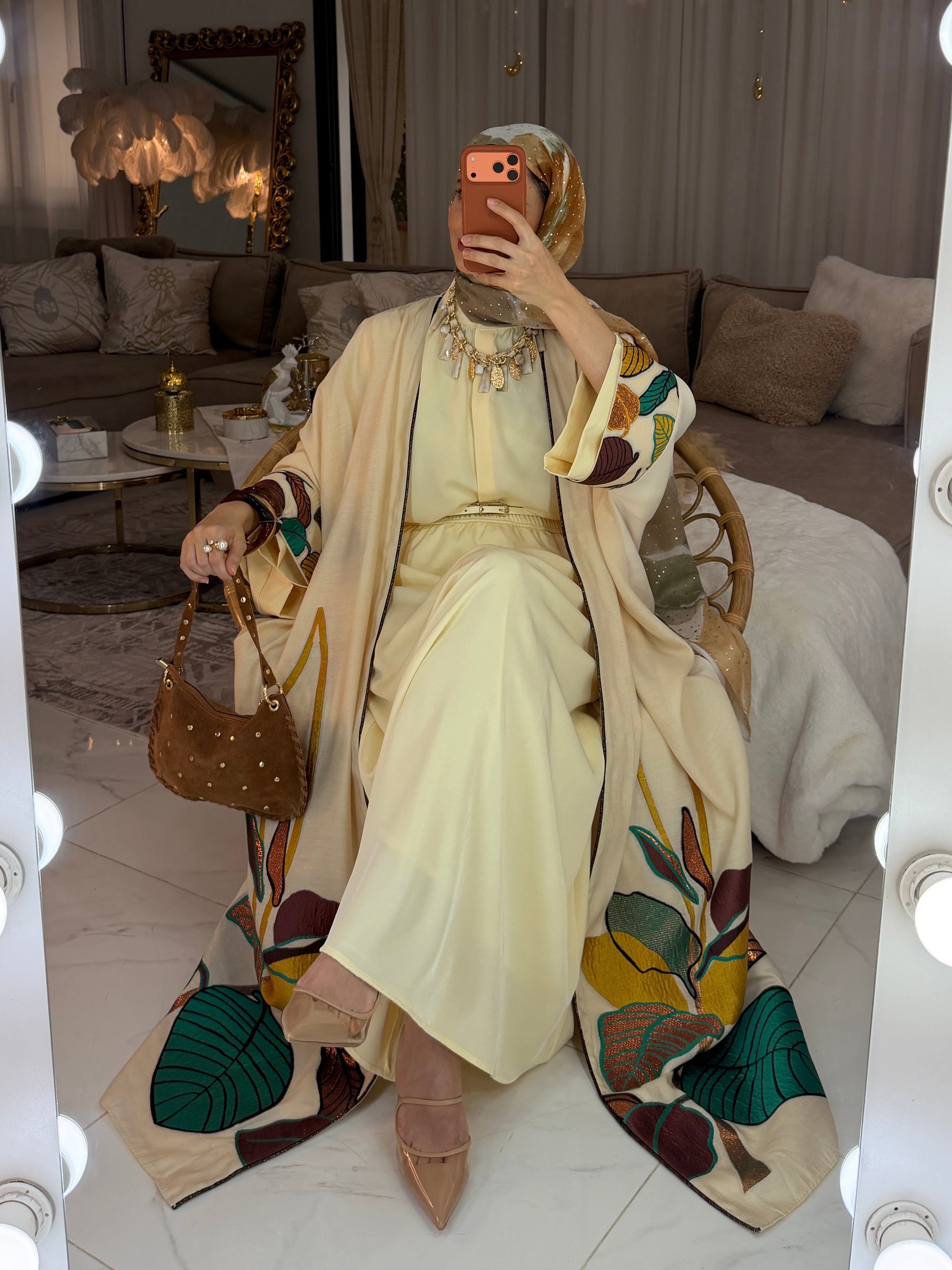 Abaya miel broderie