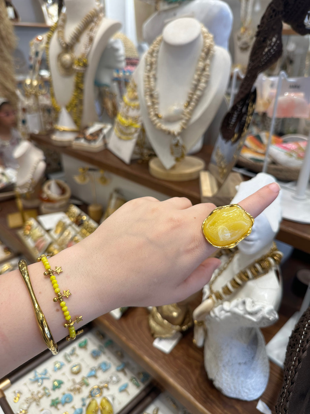Bague Statement en Métal et Résine Jaune