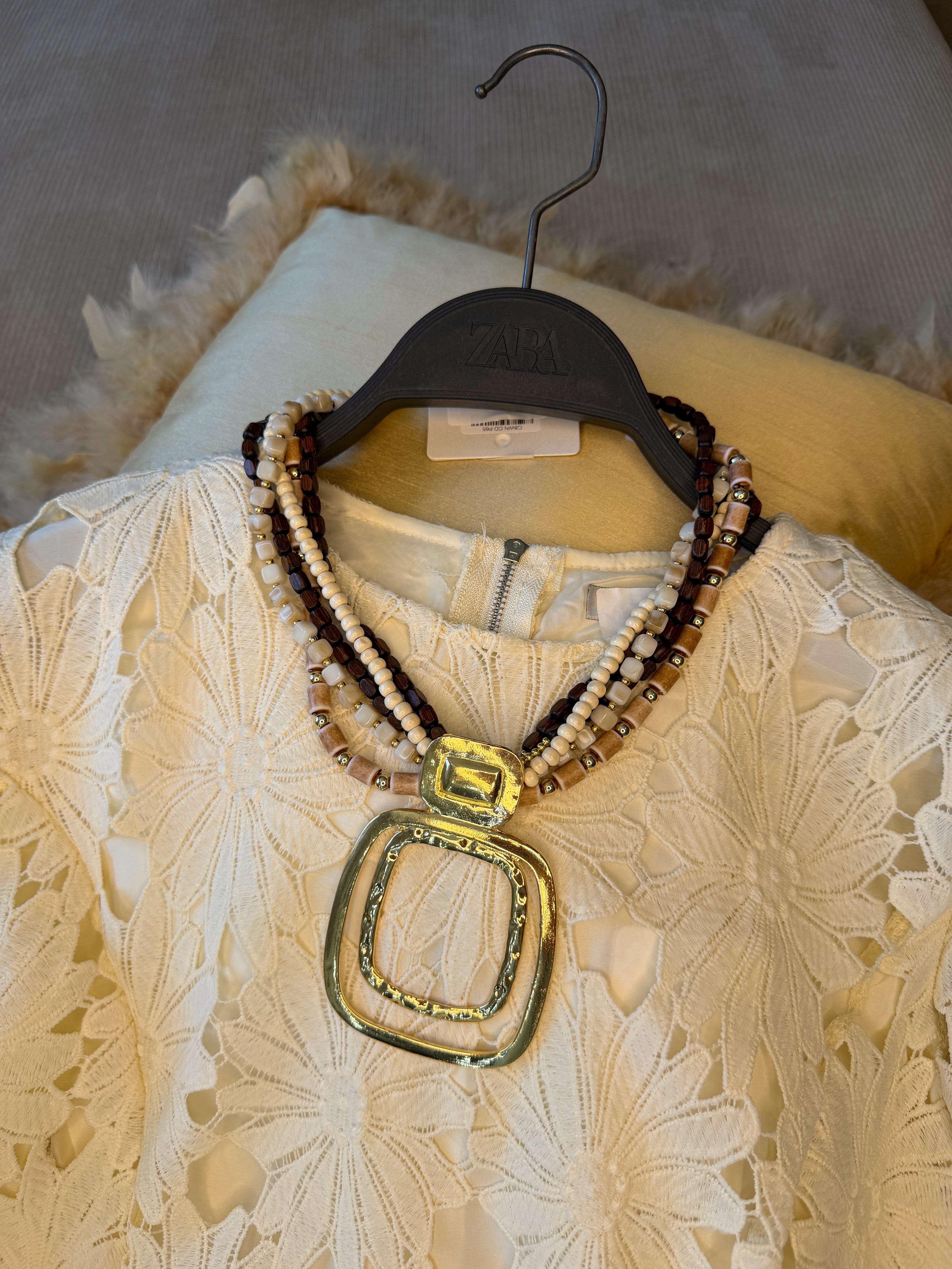 Collier Riviera multi chaînes pendentif doré