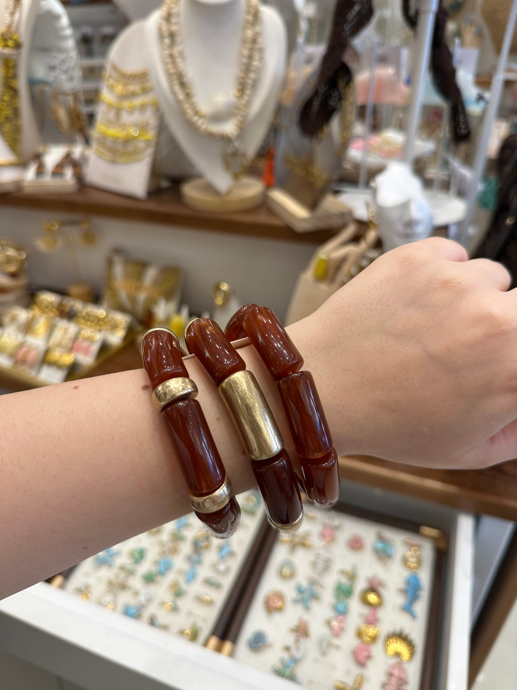 Pack de Trois Bracelets en Résine Ambre et Bamboo Doré