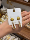 Boucles d’Oreilles Coquillage Doré et Perle Naturelle