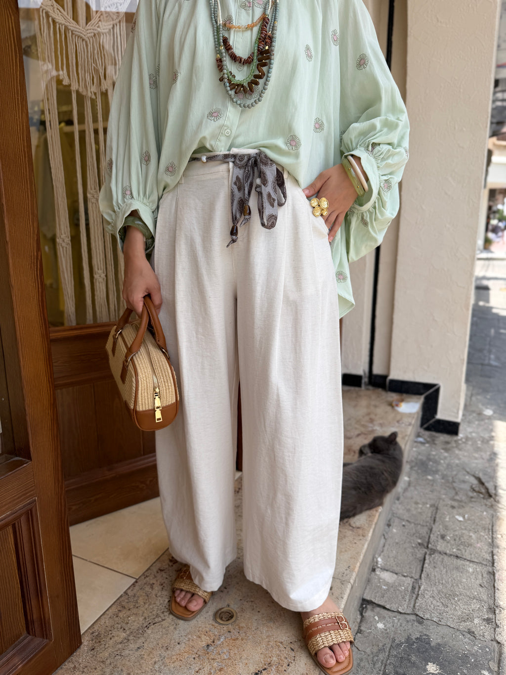 Pantalon Fluide avec Ceinture en Coton et Viscose