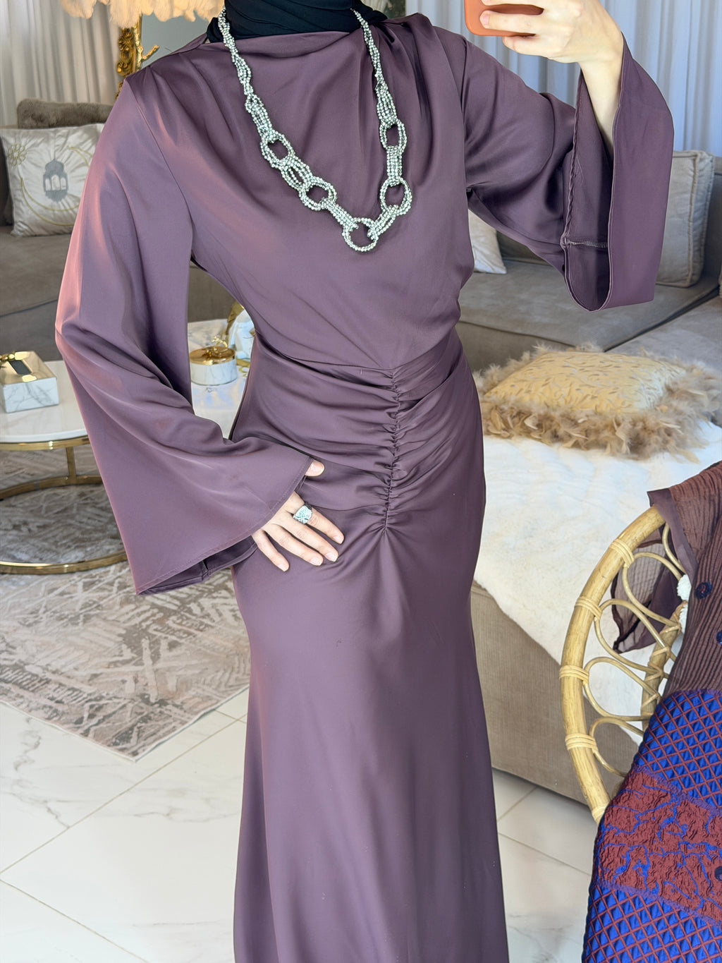 Robe longue devant froncée