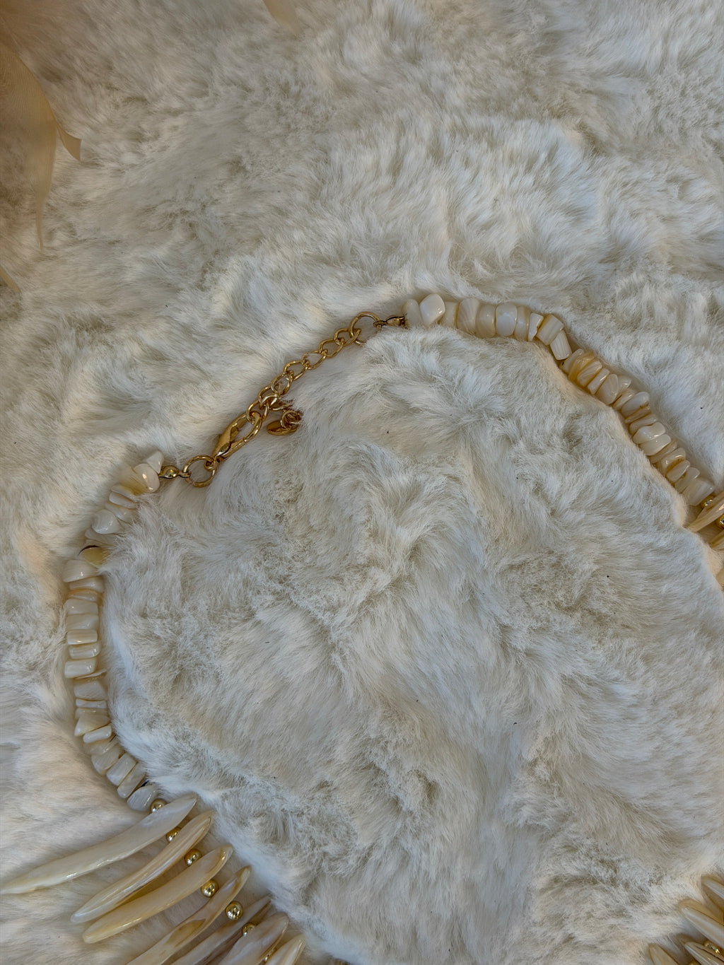 Collier en corail et acier inoxydable