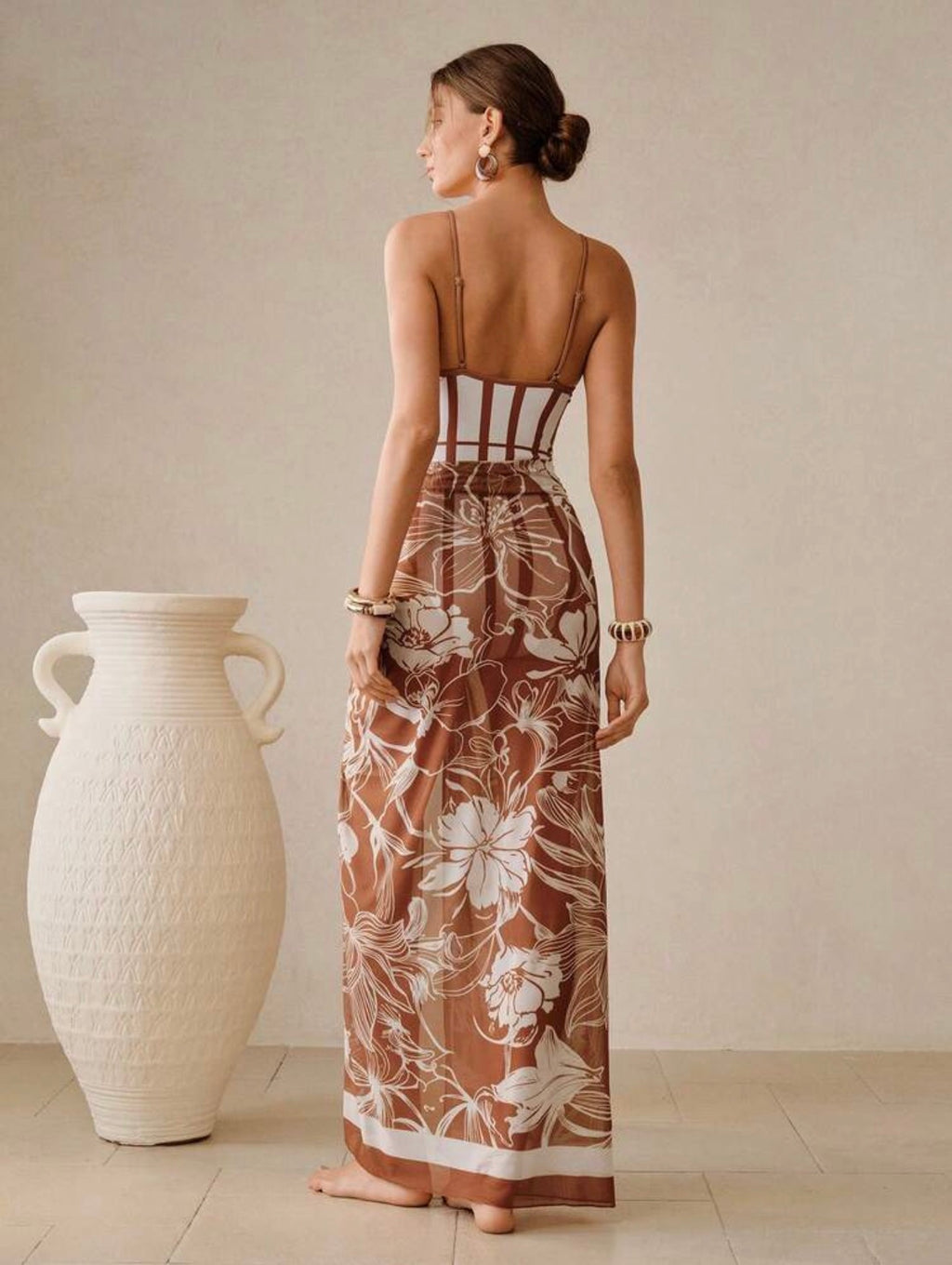 Maillot de bain rayé une pièce avec paréo floral