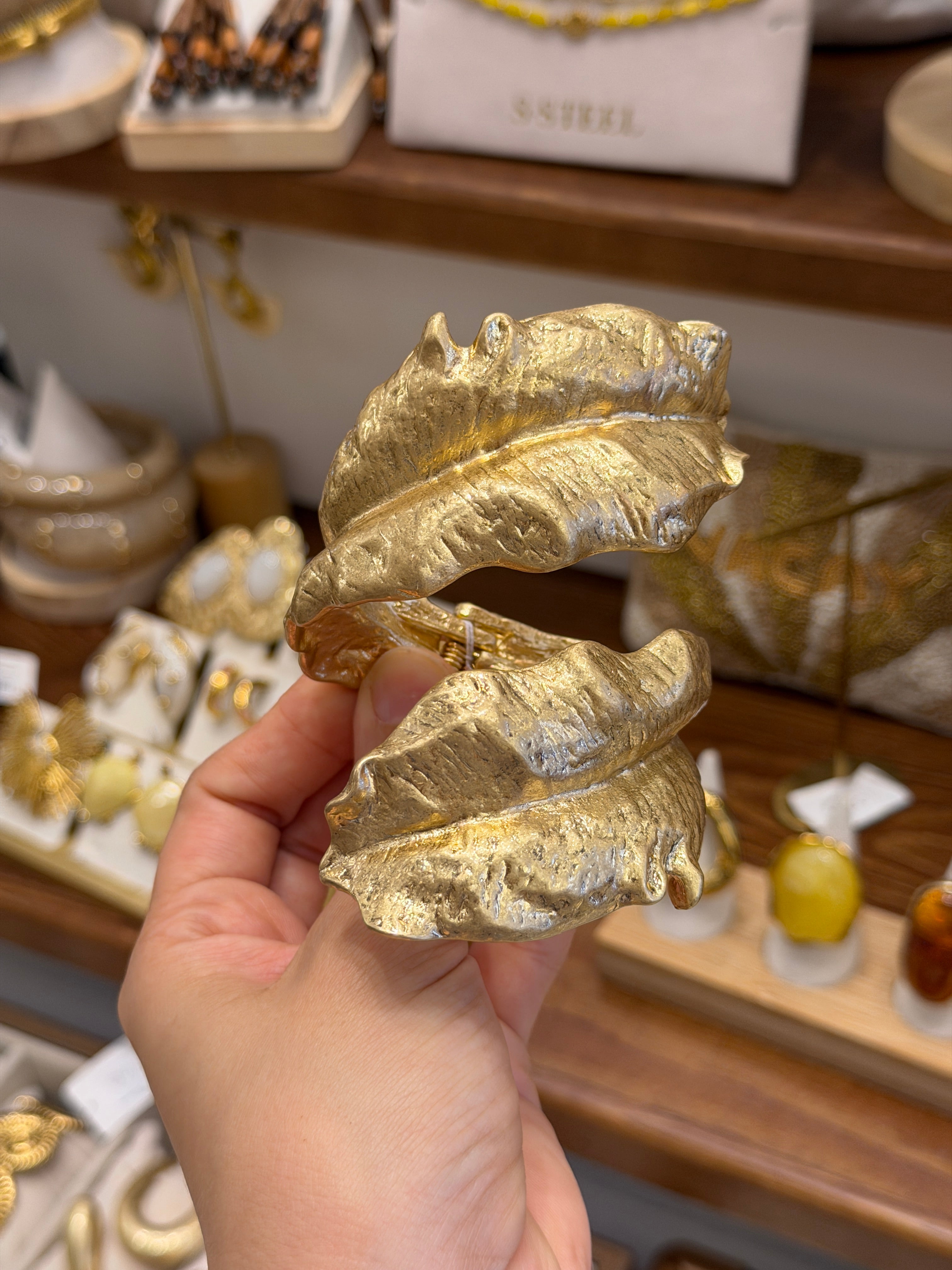 Bracelet Manchette Feuille Dorée
