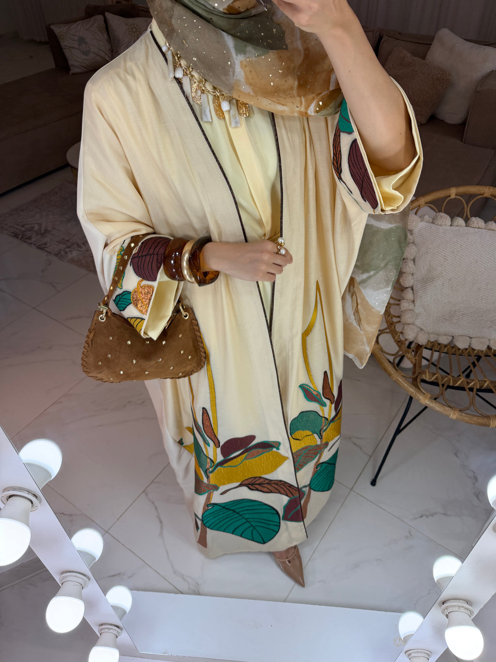 Abaya miel broderie