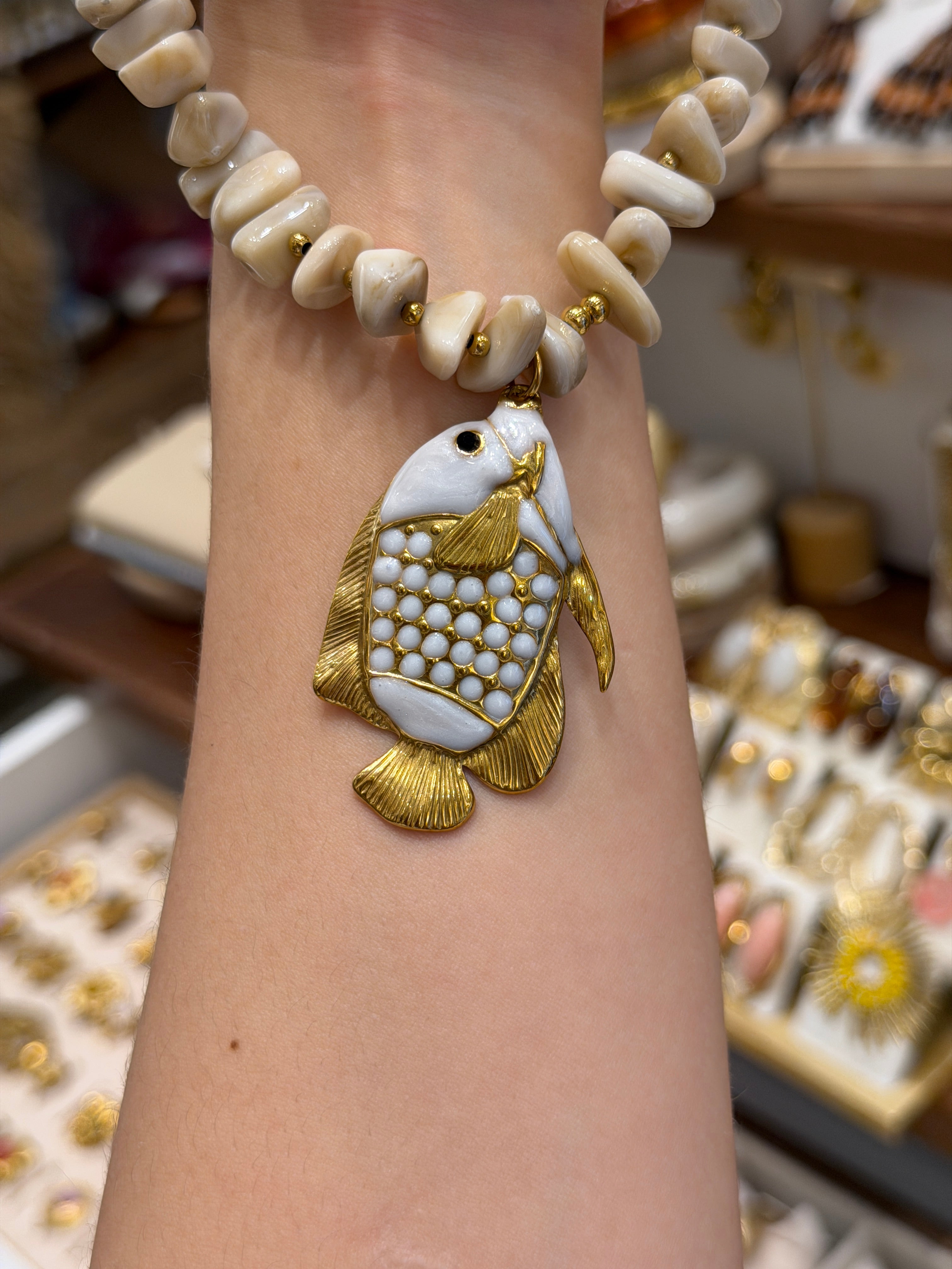 Collier doublé Poisson Nacré et Perles Naturelles