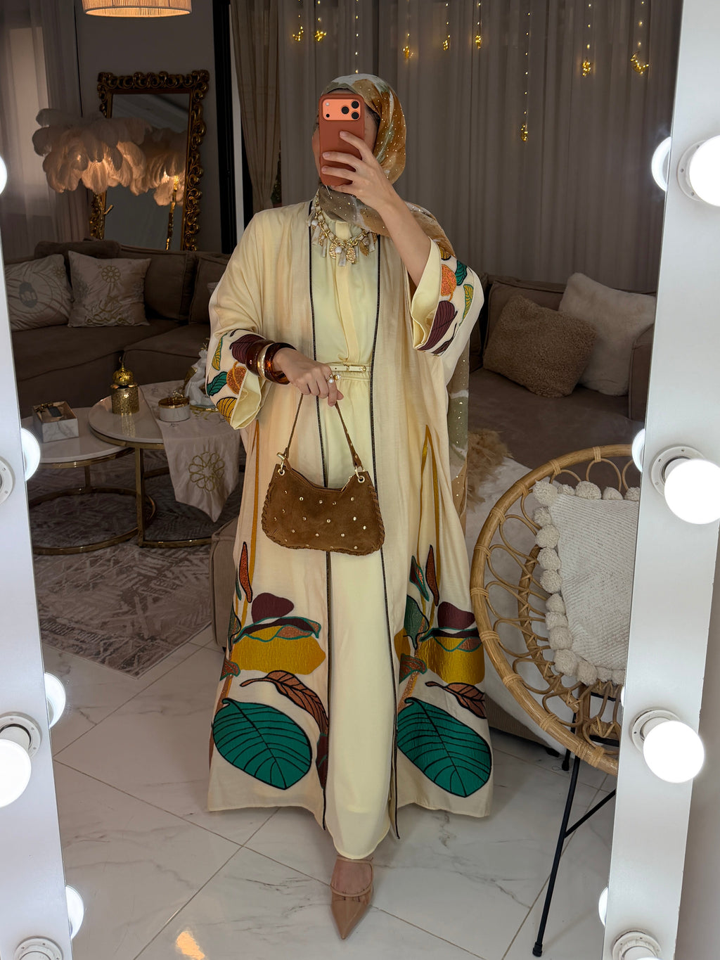 Abaya miel broderie