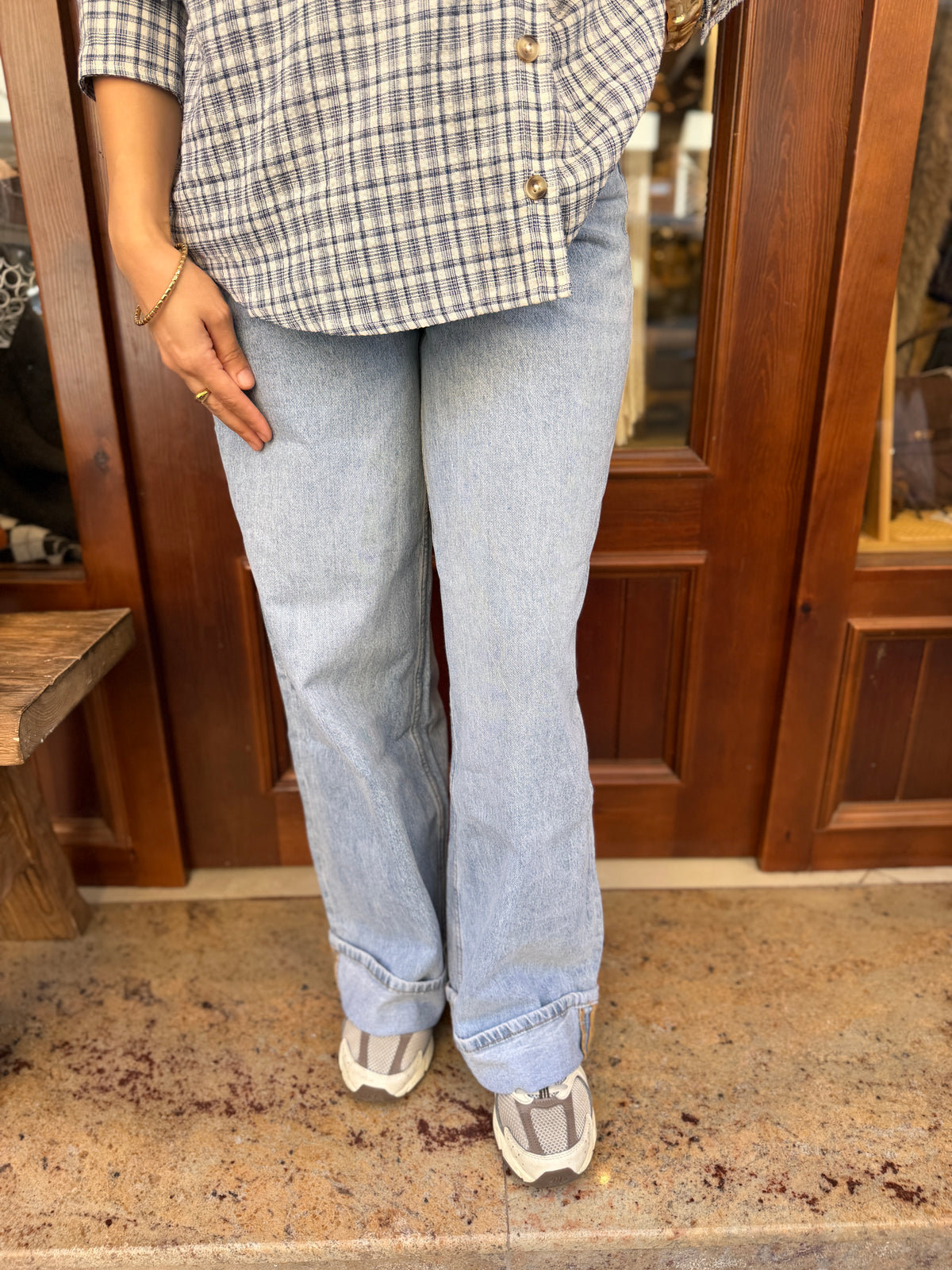 Jeans coupe large à revers