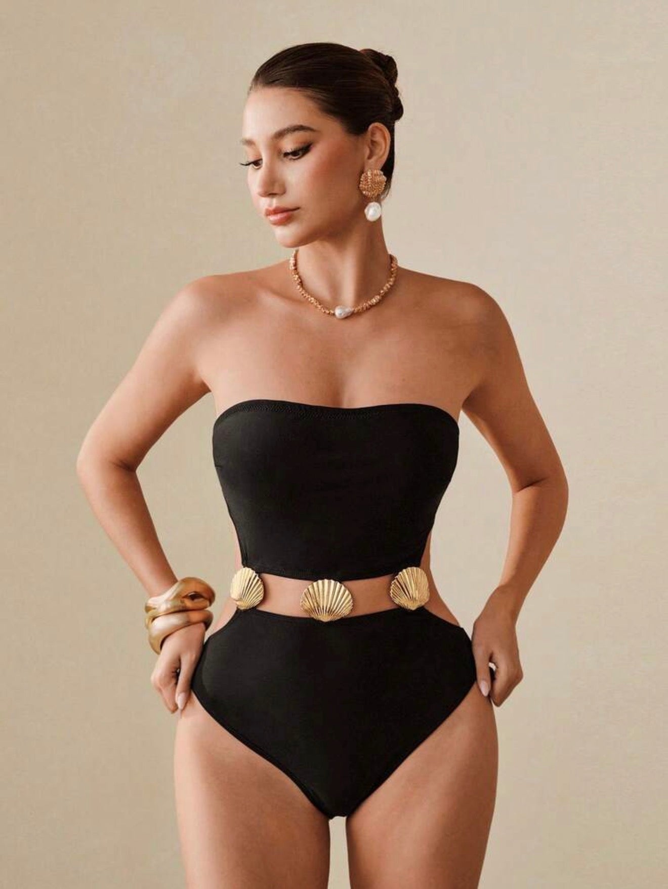 Maillot de Bain 1 Pièce Bijou Coquille avec Paréo Noir